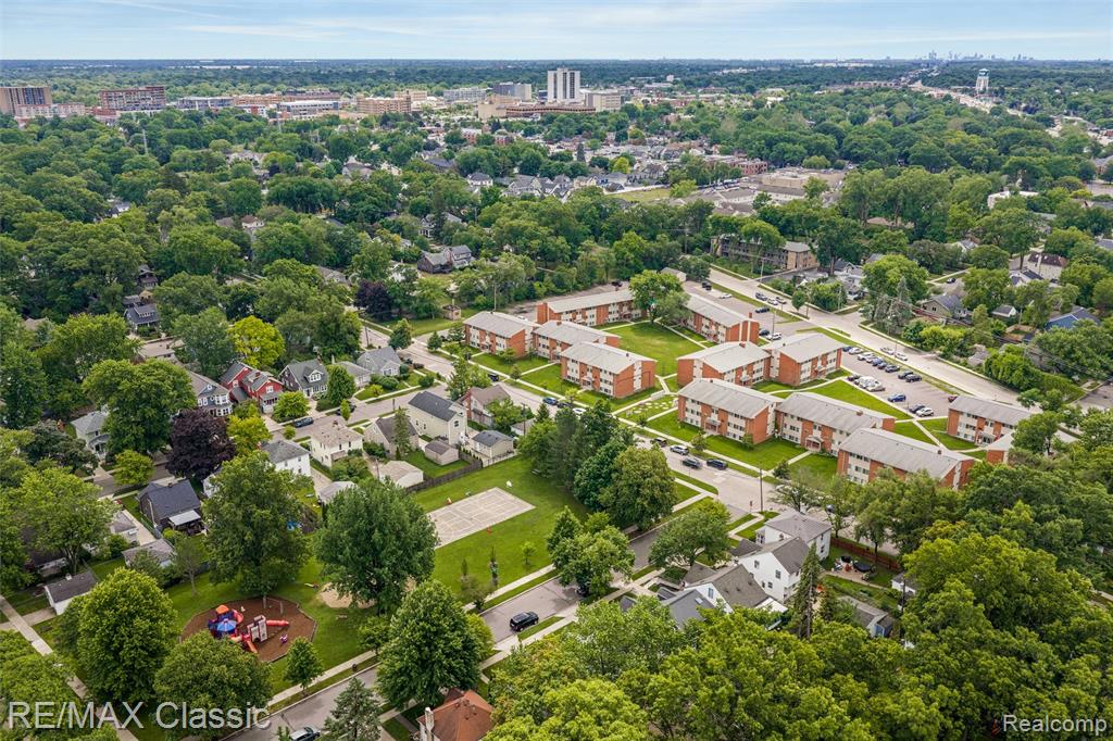 605 Fernwood Road, Royal Oak, MI 48067 — Photo 36