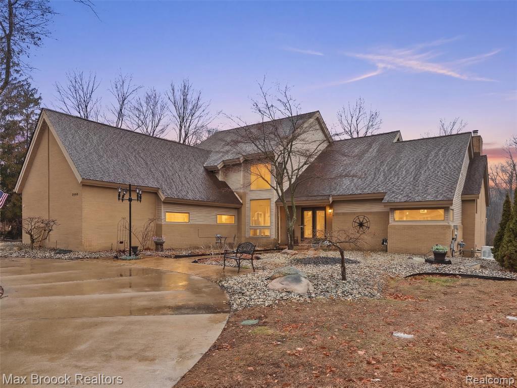 55618 Lordona Lane, Shelby Twp, MI 48315 — Photo 2