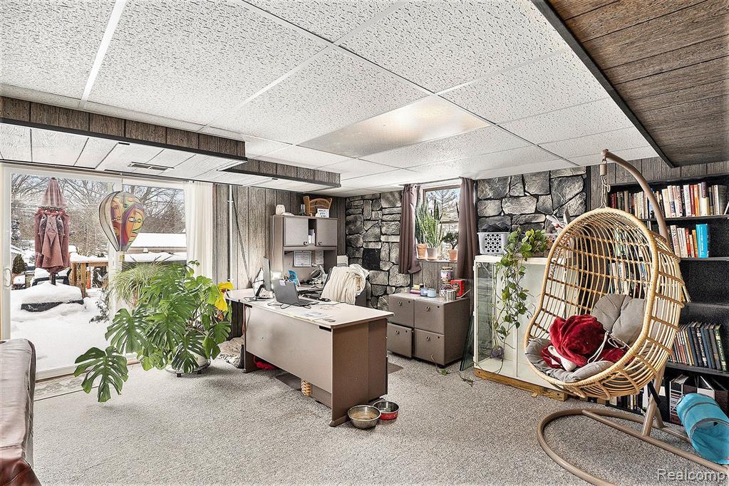 5203 SUNLYN Street, Grand Blanc, MI 48439 — Photo 17
