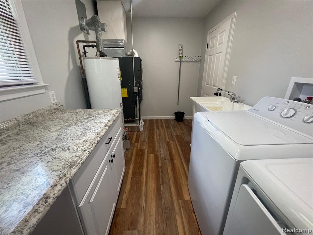 29272 ADAMS Drive, Gibraltar, MI — Photo 23