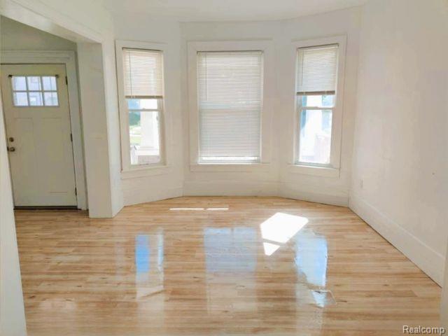 5469 Seneca Street, Detroit, MI 48213 — Photo 4