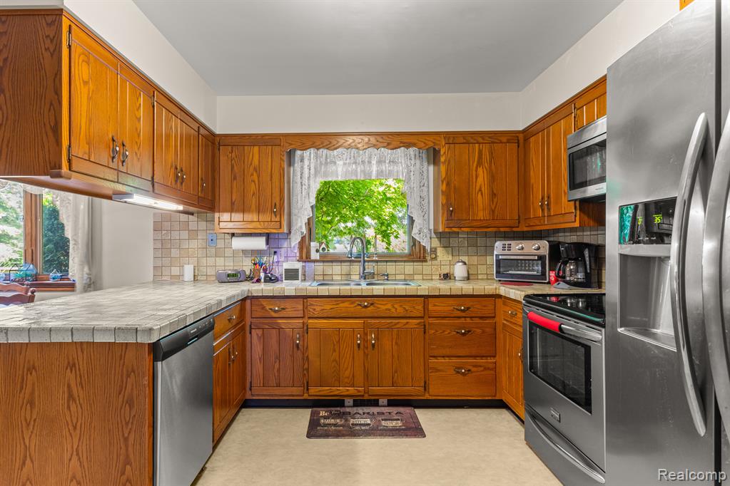 12735 BURMEISTER Road, Manchester, MI 48158 — Photo 10