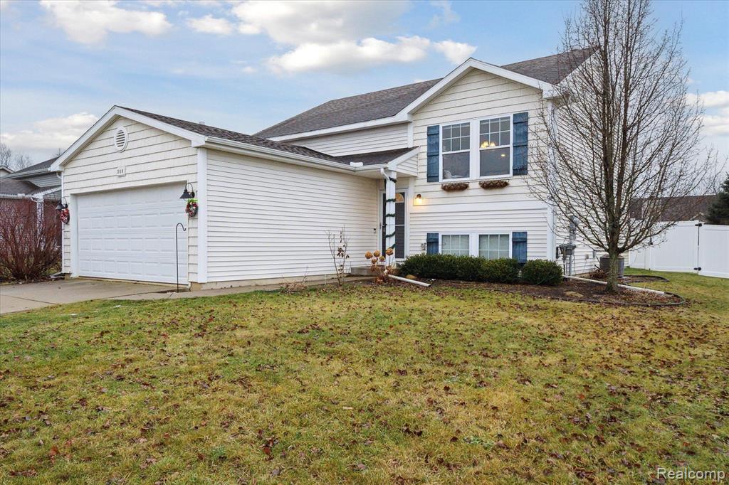 308 Cimarron Drive, Howell, MI 48855 — Photo 2