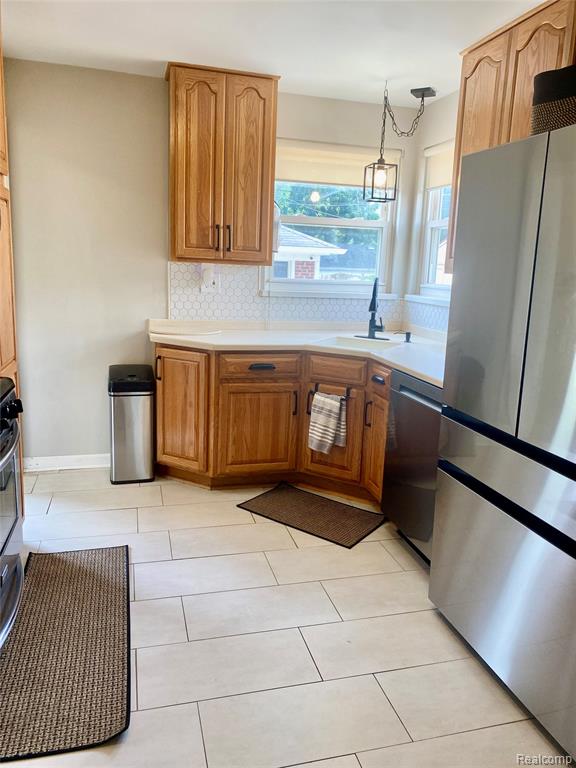 869 Pagel Avenue, Lincoln Park, MI 48146 — Photo 14
