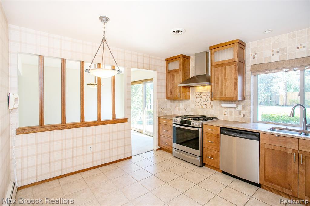 4298 Cherrywood Drive, Troy, MI 48098 — Photo 15