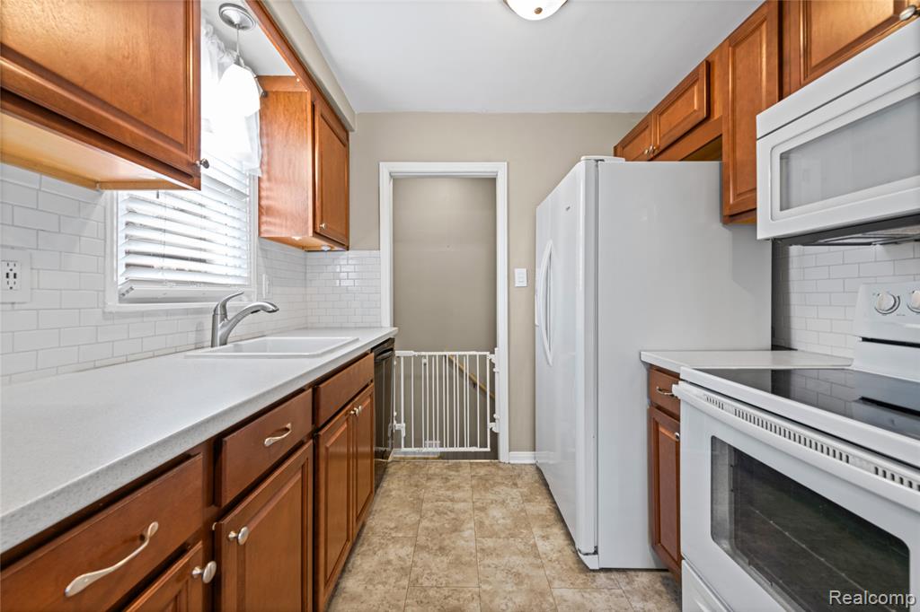 13261 Ward Street, Southgate, MI 48195 — Photo 11