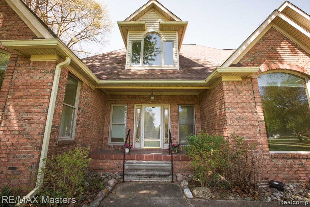 27178 John Drive, New Boston, MI 48164 — Photo 3