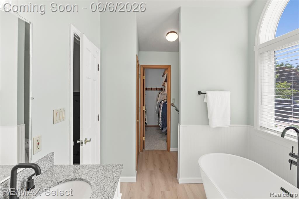 2288 Lost Creek Drive, Flushing, MI 48433 — Photo 29
