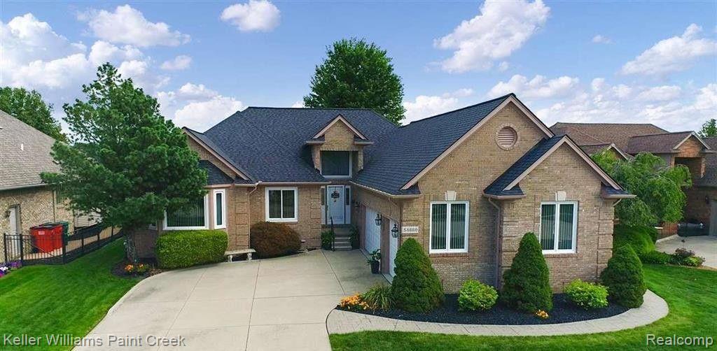54660 BERRYFIELD Drive, Macomb, MI 48042 — Photo 2