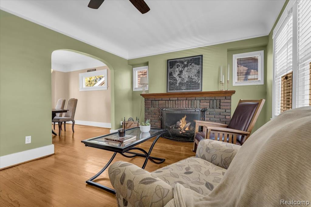 724 W Cambourne Street, Fenton, MI 48220 — Photo 6
