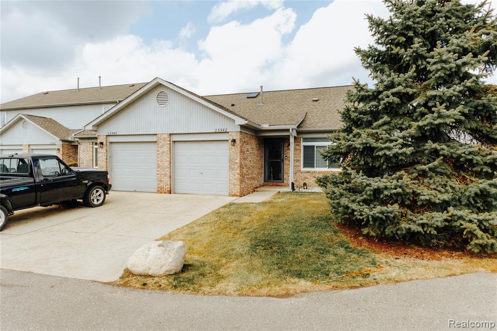 23342 Redman Court, Trenton, MI 48183 — Photo 2