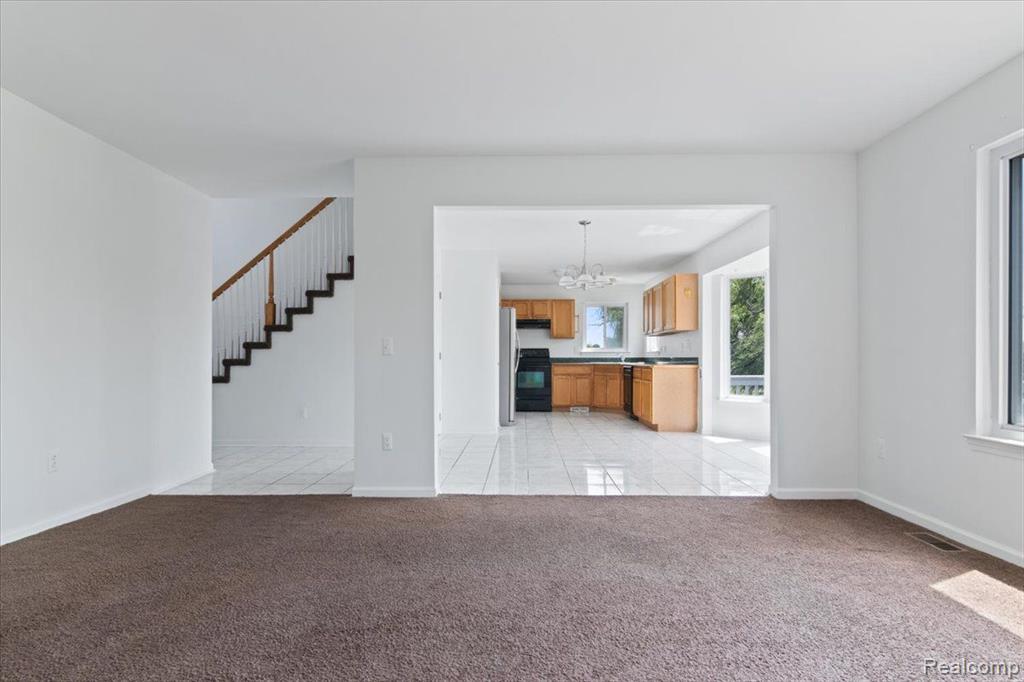 7826 DOVER Drive, Ypsilanti, MI 48197 — Photo 13