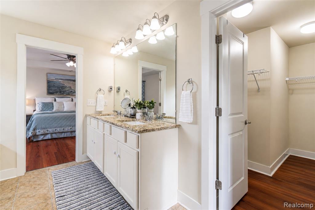 354 Findley Circle, Lake Orion, MI — Photo 44
