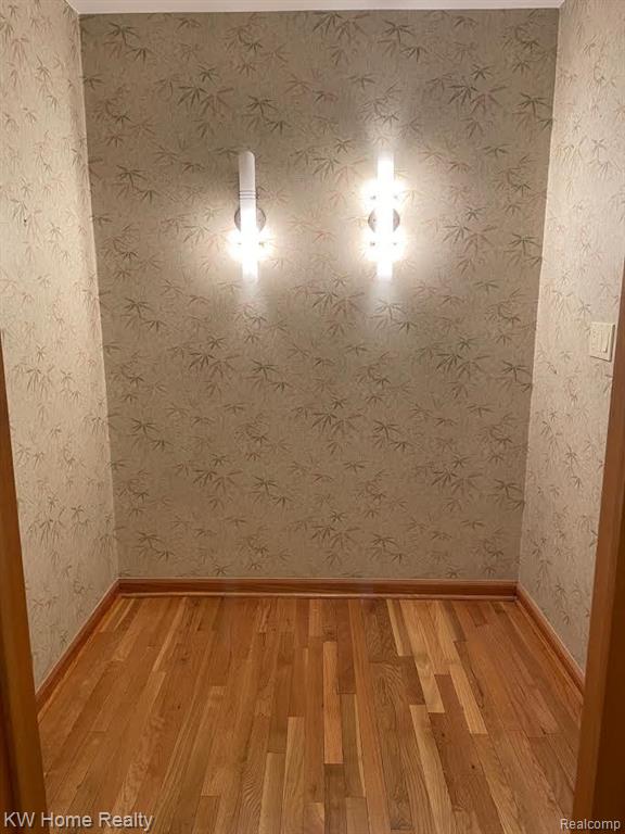 4568 Rolling Ridge Road, West Bloomfield, MI 48323 — Photo 17