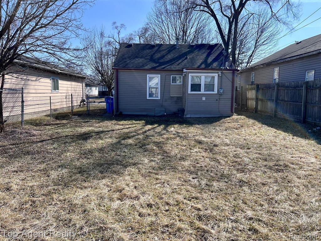 7511 ORCHARD Avenue, Warren, MI 48091 — Photo 12