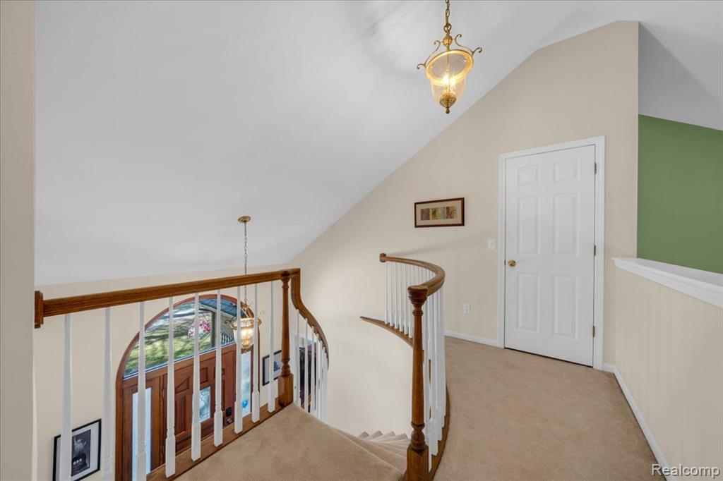 573 NAKOMIS Trail, Orion, MI 48362 — Photo 41