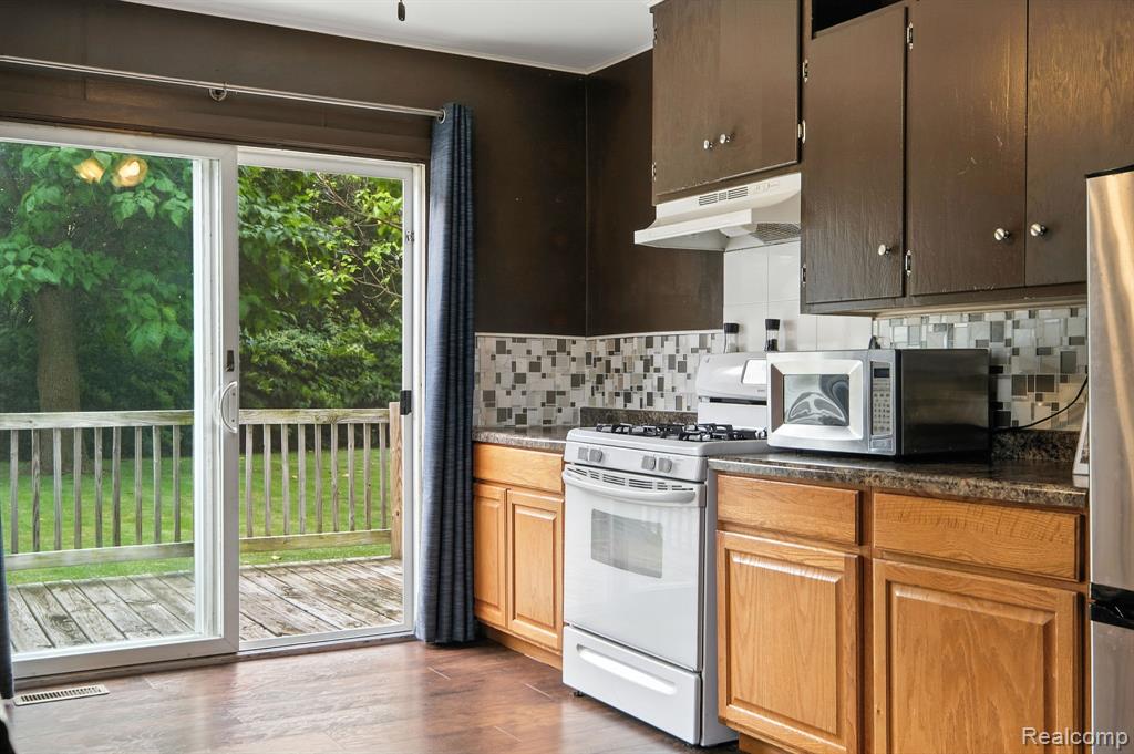 8093 Crapo Street, Swartz Creek, MI 48473 — Photo 13