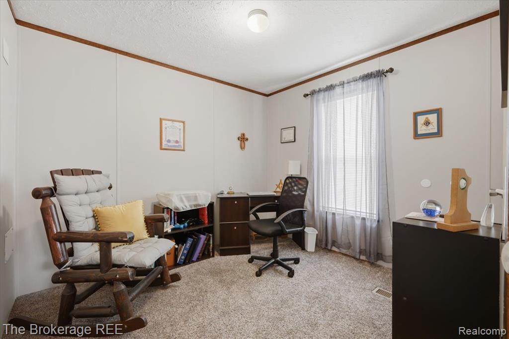 9542 Foxwell Circle, Fenton, MI 48430 — Photo 20