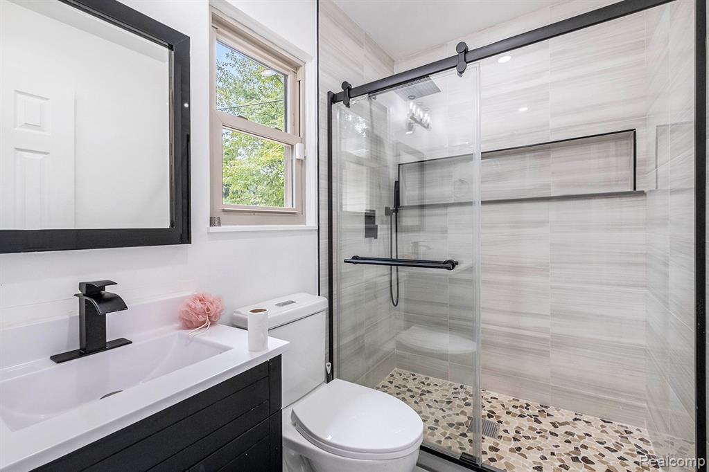 6695 River Road, Flushing, MI 48433 — Photo 18