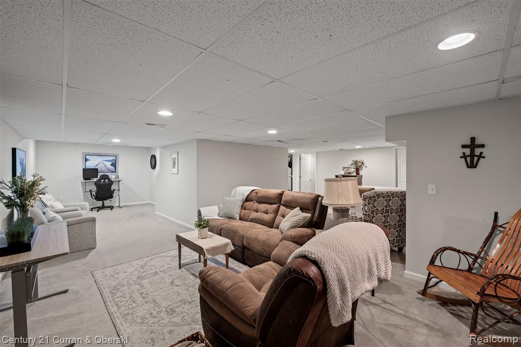 9298 Anacapa Bay Drive, Pinckney, MI 48169 — Photo 33