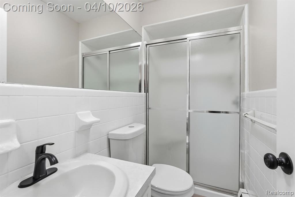 25524 Cortez Street, Harrison Township, MI — Photo 25