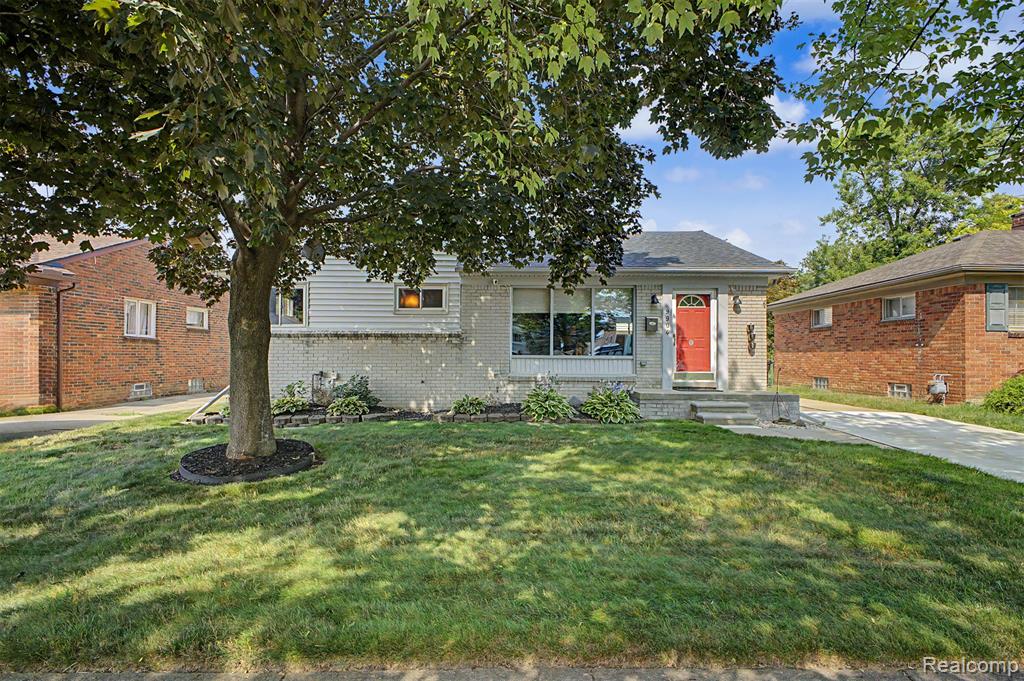 9904 Fox Avenue, Allen Park, MI 48101 — front exterior