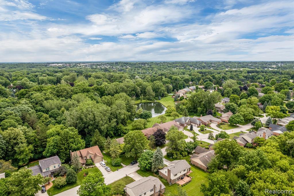 719 TEN POINT Drive, Rochester Hills, MI 48309 — Photo 42