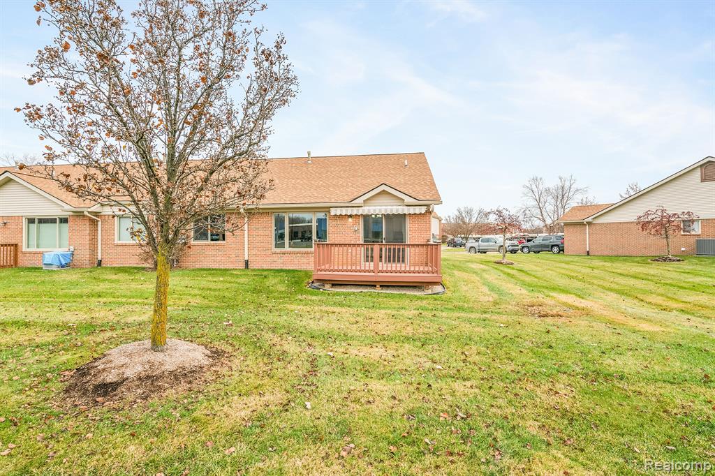 9556 WHEATGRASS Lane, Belleville, MI 48111 — Photo 30