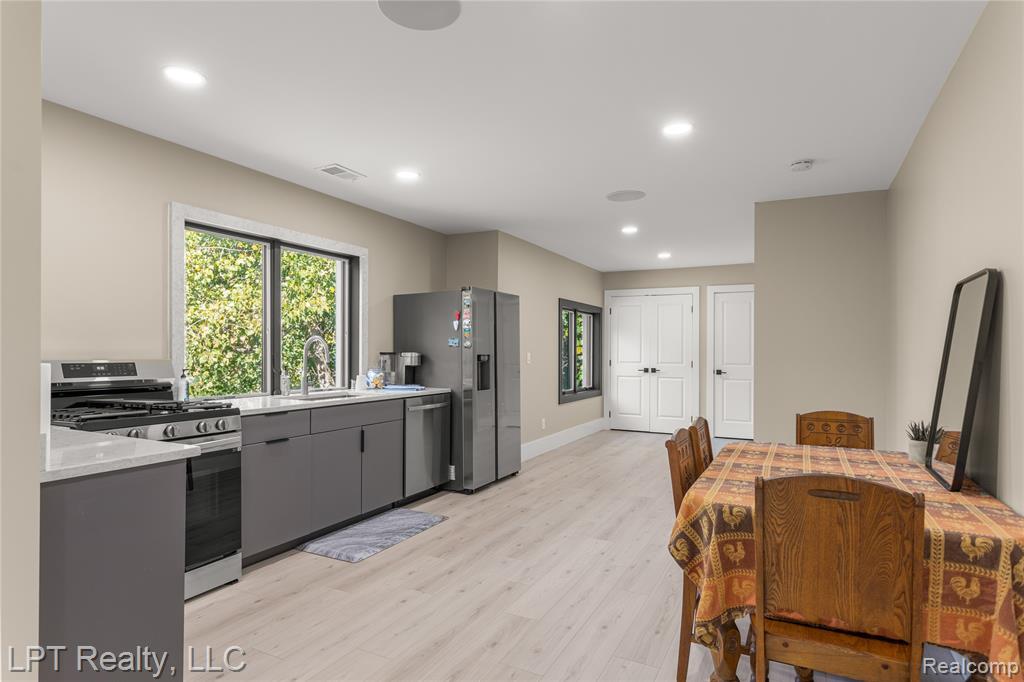 5029 Forest Valley Drive, Clarkston, MI 48348 — Photo 53