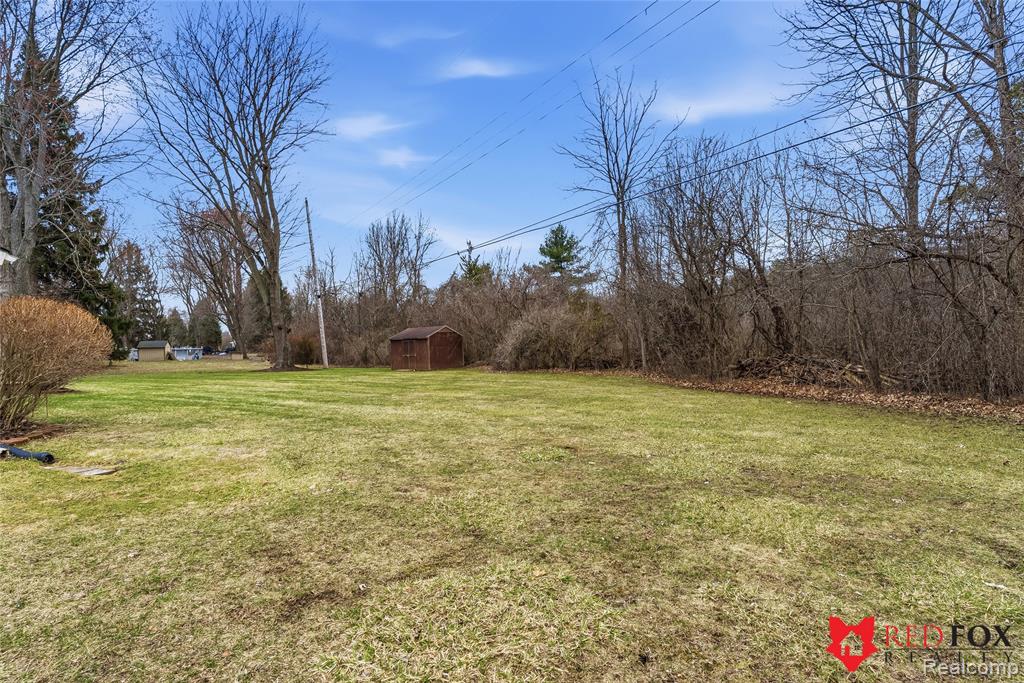5368 Oaktree Court, Flint, MI 48532 — Photo 45