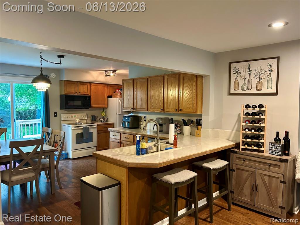 39621 Ormsby Street, Clinton Twp, MI 48036 — Photo 3