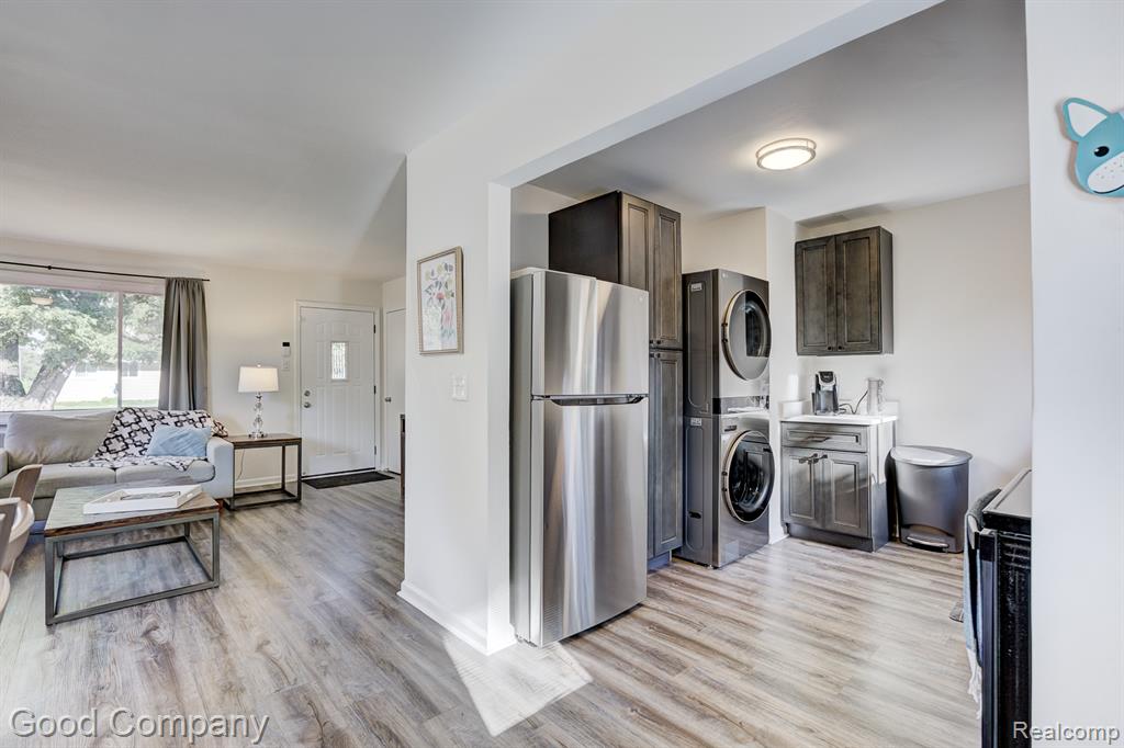21900 Eastwood Street, Oak Park, MI 48237 — Photo 10