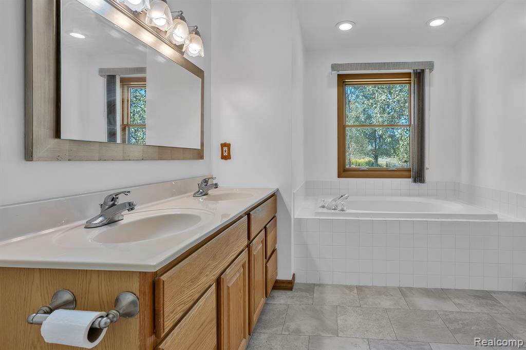 8425 Duffield Road, Flushing, MI 48433 — Photo 33