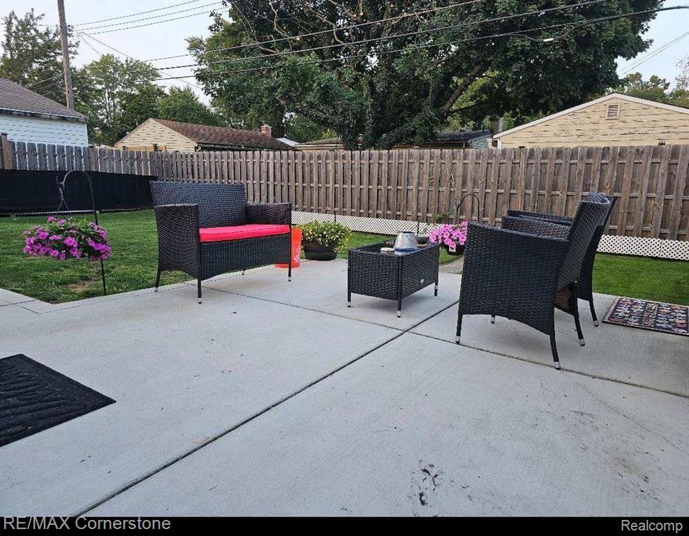 5367 Vivian Street, Dearborn Heights, MI 48125 — Photo 6