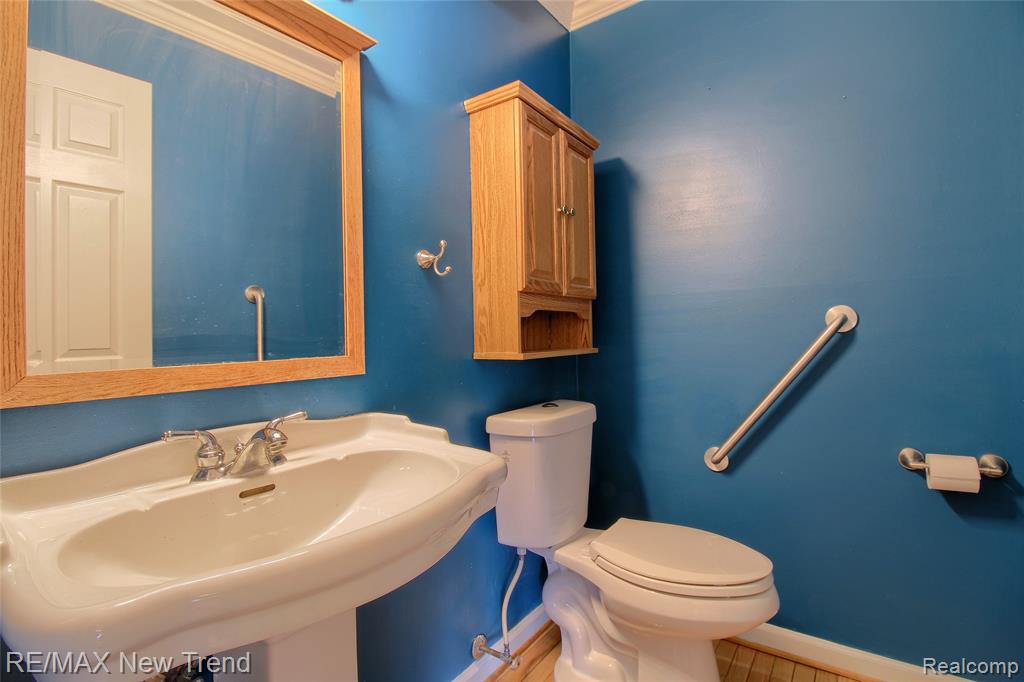 5794 Willow Creek Drive, Canton, MI 48187 — Photo 18