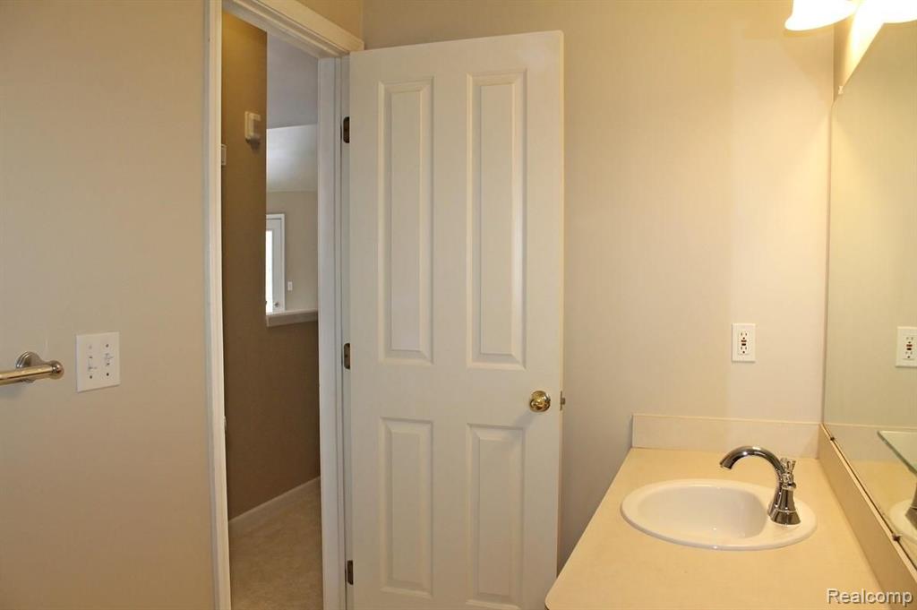 4163 BERKELEY Avenue, Canton, MI 48188 — Photo 12