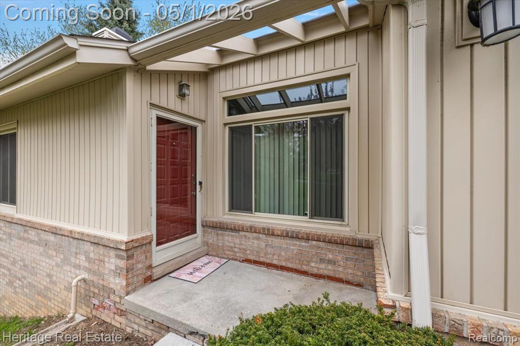 1932 Valley Lane, Lake Orion, MI — Photo 29