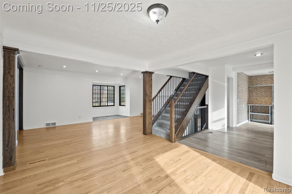13111 Nadine Avenue, Huntington Woods, MI — Photo 9