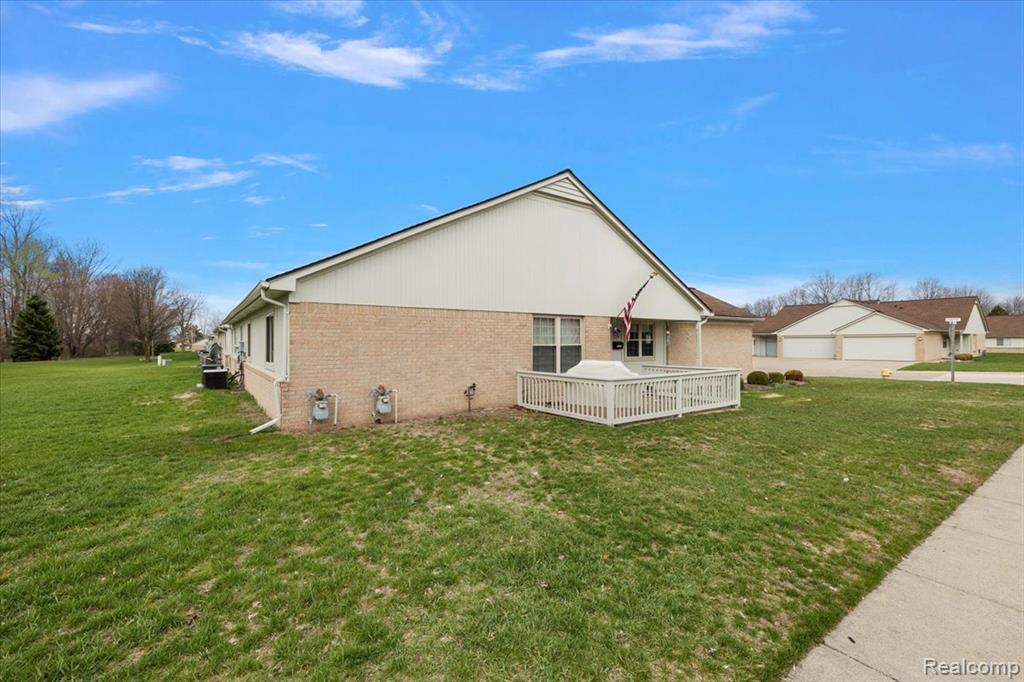 25400 Samantha Drive, 41, Chesterfield, MI — Photo 37
