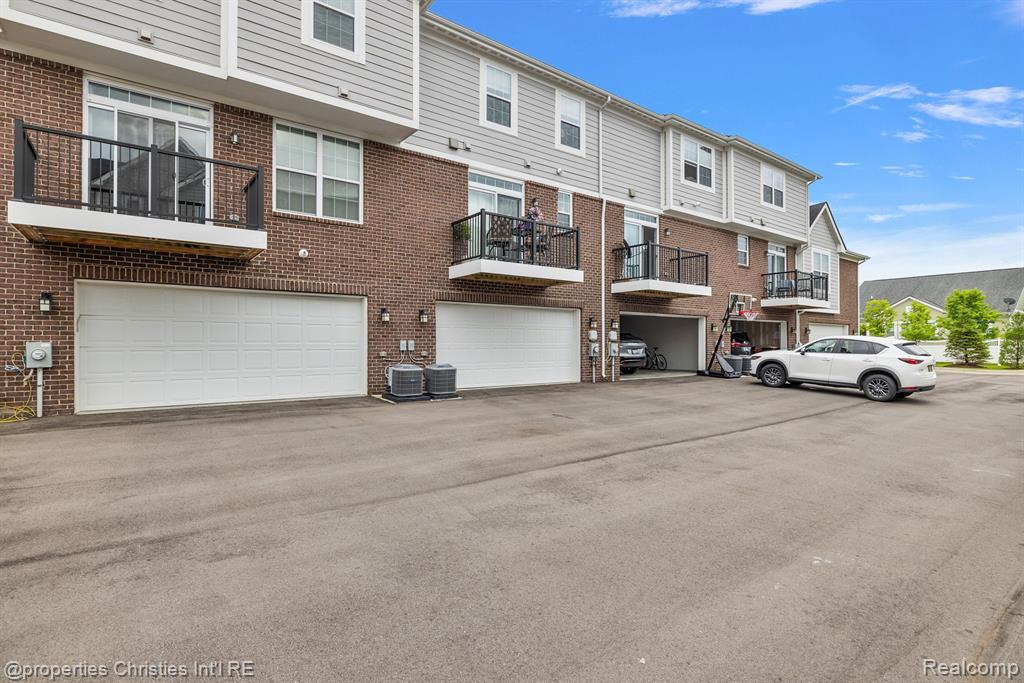 49521 LANTERN Way, 45, Canton, MI 48188 — Photo 29