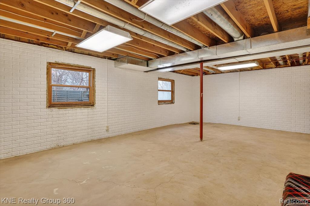 407 Center Street, Clio, MI 48420 — Photo 32