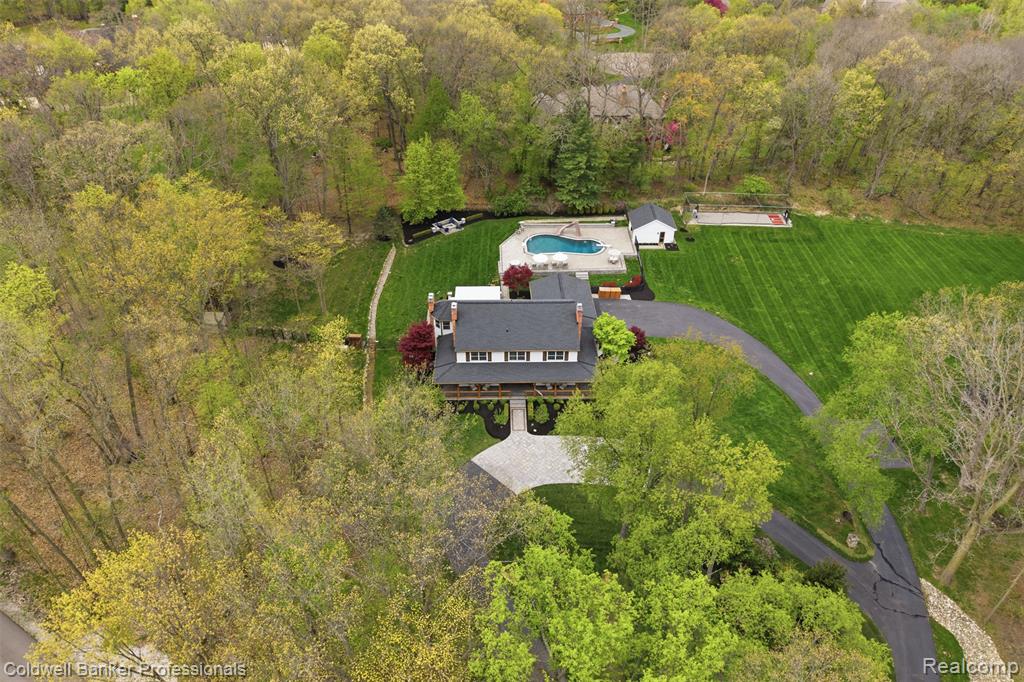 5490 Great Fosters Drive, Rochester, MI 48306 — Photo 35