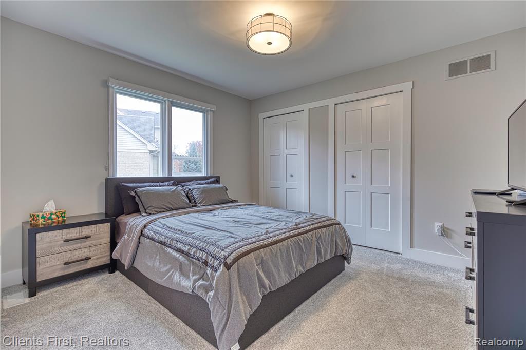 63605 Williamsburg, Washington, MI 48095 — Photo 43