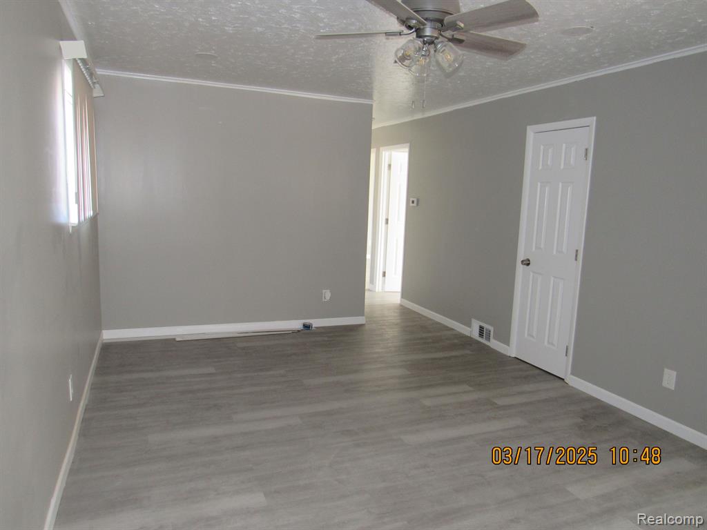 548 EMERSON Avenue, Pontiac, MI 48342 — Photo 2