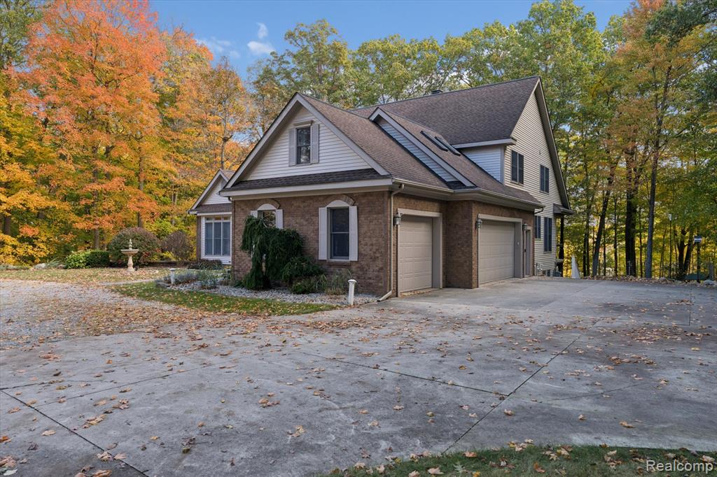 5203 N Bancroft, Bancroft, MI 48429 — Photo 4