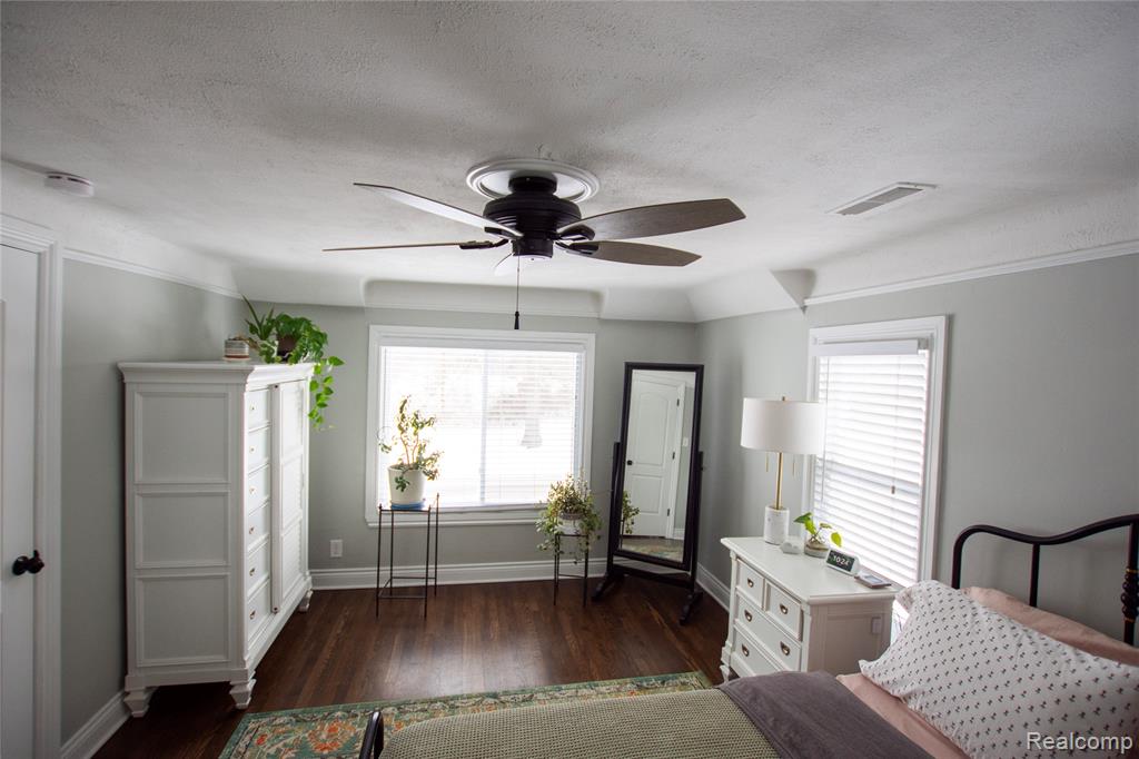 550 Pinecrest Drive, Ferndale, MI 48220 — Photo 25