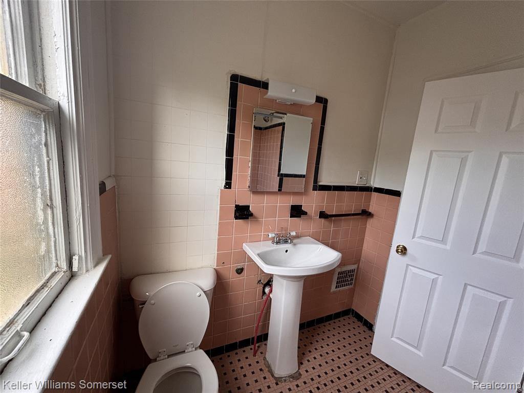 15769 Turner Street, Detroit, MI, 48238