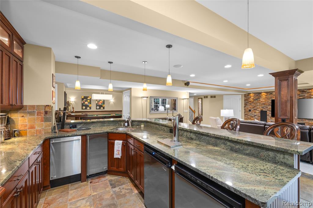 8542 Newbury Court N, Canton, MI 48187 — Photo 50