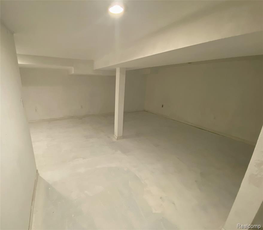 407 Fox Hills Drive N, Bloomfield Hills, MI 48304 — Photo 23