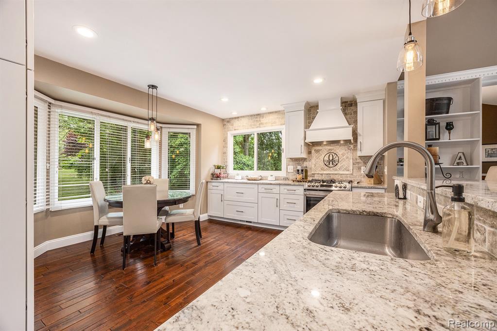 9780 Oak Valley Drive, Clarkston, MI 48348 — Photo 8